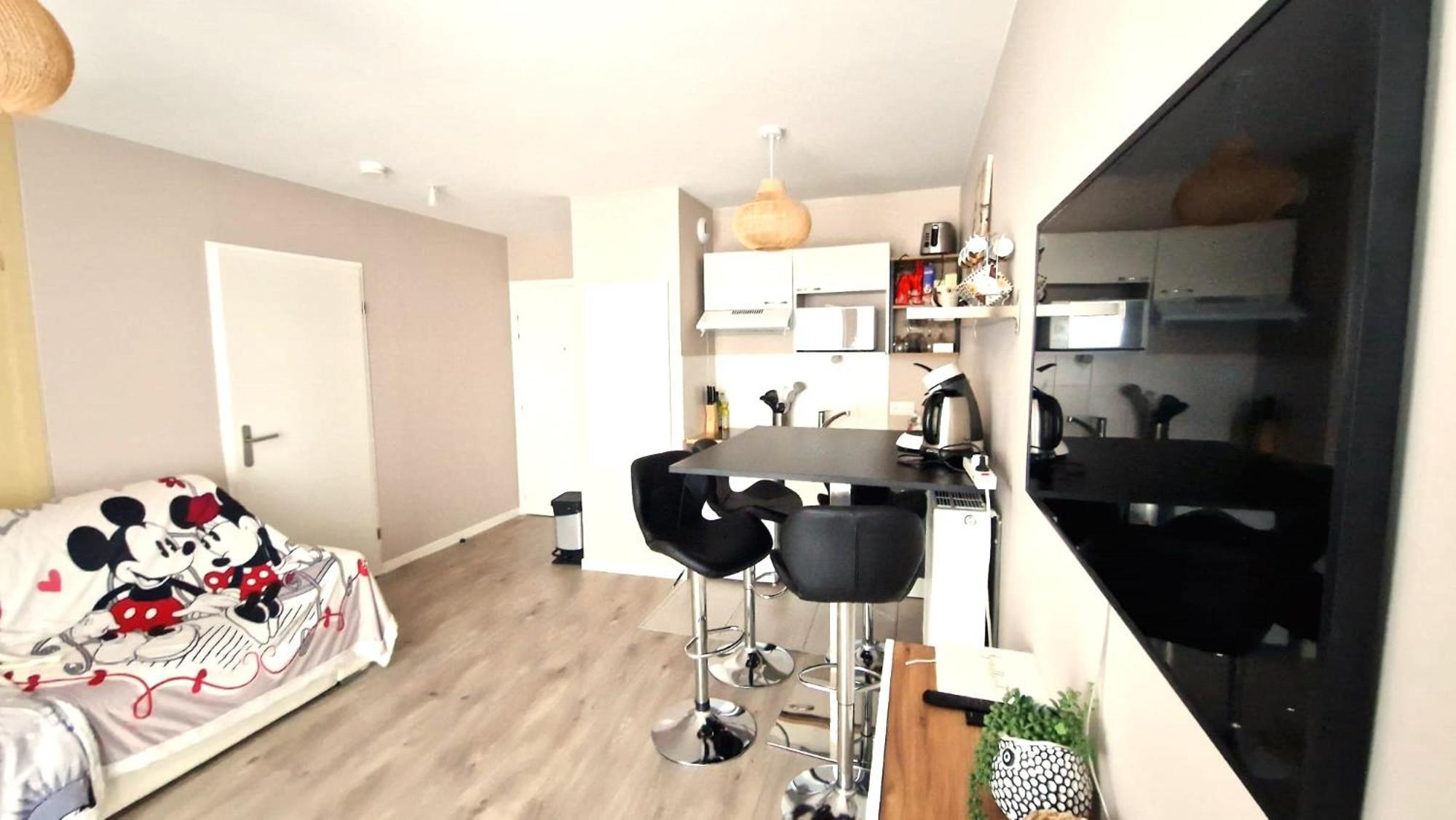 Le Debussy 5 Personnes, Lit Bebe, Balcon, Parking Prive Gratuit Apartment Chessy (Seine-et-Marne)