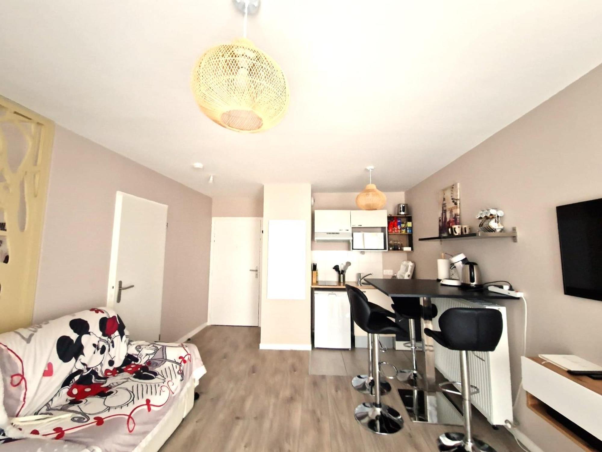 Le Debussy 5 Personnes, Lit Bebe, Balcon, Parking Prive Gratuit Chessy (Seine-et-Marne)